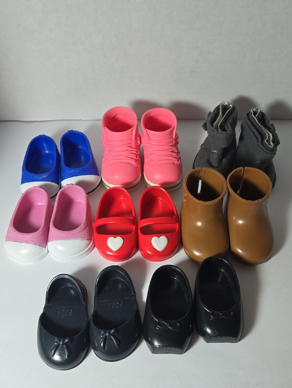 Lot Of 8 Baby Doll Shoes Our Generation American Girl and Batat